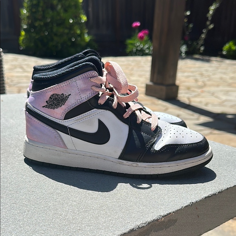 Nike Air Jordan 1 Mid SE Zen Master Big Kid size 4 worn 3x